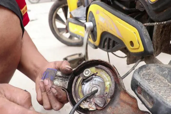 商丘市电动车刹车故障